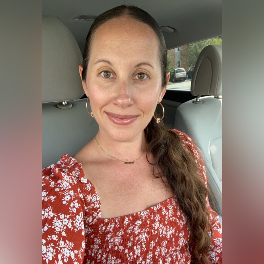 Meet your Posher, Alicia